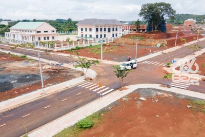 Đất nền rẻ đẹp 105m2 ngay khu trung tâm hành chính full tiện ích xây dựng ngay sổ hồng sẵn chỉ 418 tr/105m2