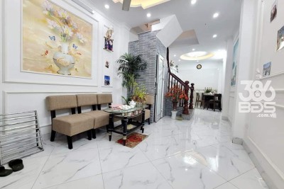 Chính chủ bán nhà Tôn Đức Thắng, 25m2, 5 tầng, 5m ra phố ô tô, 2,75 tỷ TL