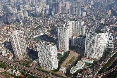 Bán nhà Nguyễn Trãi, đối diện Royal City, 65m2, 3 tầng, 2 thoáng, vườn hoa 6,35 tỷ TL