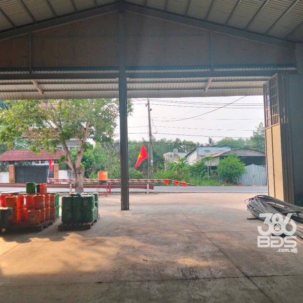 Nhà kho mặt tiền Nguyễn Thị Rành, xã Trung Lập Hạ tổng dt 2221m2 giá 19 tỷ-3