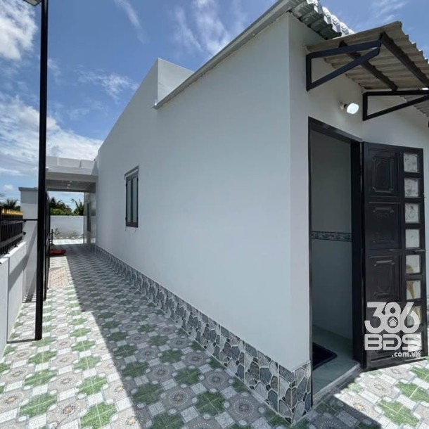 Nhà hẻm xã Mỹ Lộc , Cần Giuộc dt 203m2 2pn 2wc giá 1,75 tỷ-1