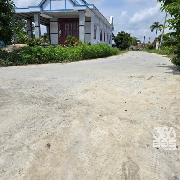 Bán đất thổ cư đường beton xe hơi xã Đức Lập Hạ , gần KCN Đức Hòa 3 dt 450m2 giá 2,45 tỷ-1