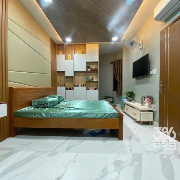 Nhà 3 mặt tiền mặt tiền Lý Thánh Tông, p Hiệp Tân dt 70m2 , 3 lầu , 4pn , 4wc giá 13 tỷ-6