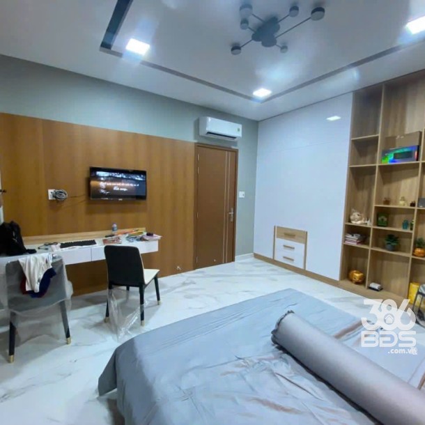 Nhà 3 mặt tiền mặt tiền Lý Thánh Tông, p Hiệp Tân dt 70m2 , 3 lầu , 4pn , 4wc giá 13 tỷ-8