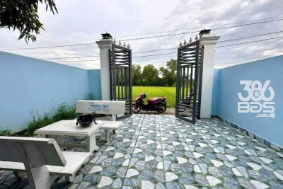 Bán nhà mới xây xã Long Khê , Cần Đước dt 122m2 full thổ 1 lửng, 3pn, 2wc giá 1,53 tỷ