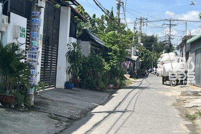 Bán đất đường Nguyễn Văn Quá. DT 24x14m tổng 375m2 hẻm xe hơi 6m giá 13 tỷ TL