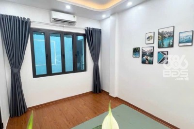 NHÀ KIẾN TRÚC SƯ