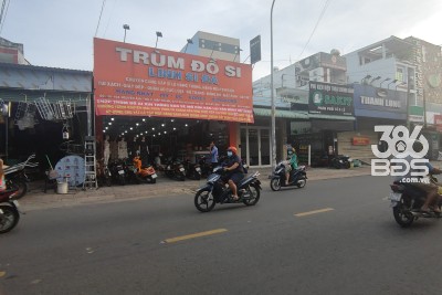 Bán nhà C4 Nguyễn Ảnh Thủ Q12. DT: 9.4x23m, giá 10.5 tỷ tl