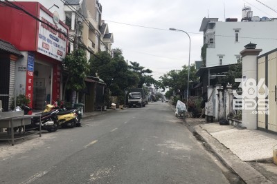 Kẹt tiền cần bán nhà mặt tiền c4 ngay chợ giãn dân-Nguyễn Ảnh Thủ DT: 5x25m.Giá 6,2 ty TL