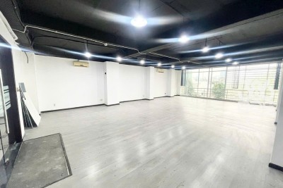 VĂN PHÒNG CHO THUÊ CHÍNH CHỦ, QUẬN 3, MẶT TIỀN TRẦN QUỐC TOẢN.