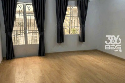 Nhà hẻm dt 30m2 1 lầu 2pn 2wc đường Nguyễn Sáng, p Tây Thạnh giá 3,7 tỷ