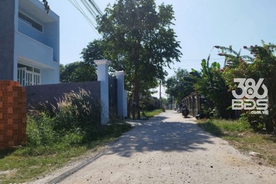 Nhà 2 xẹt hẻm Tỉnh Lộ 15, ấp 3, xã Tân Thạnh Đông, Củ Chi dt 150m2 1 lầu 3pn 2wc giá 2,8 tỷ