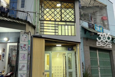 Nhà mặt tiền đường số 8, Bình Hưng Hòa dt 24m2 1 lầu 1pn 1wc giá 2,3 tỷ