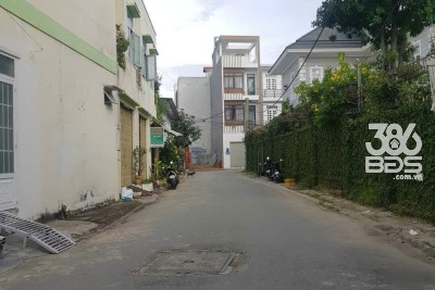 Nhà 2mt hẻm p Long Trường, tp Thủ Đức  dt 110m2 2 lầu 4pn 5wc giá 6,5 tỷ