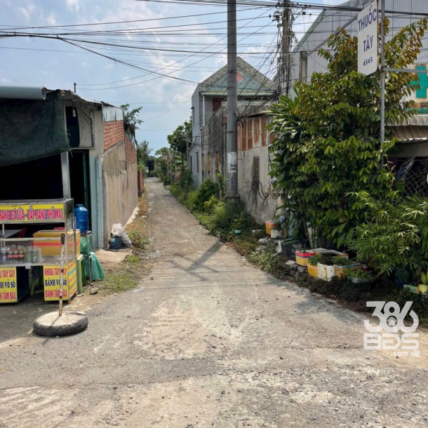2700m2 đất lúa ấp 10, xã Lương Hòa, huyện Bến Lức giá 6,3 tỷ-1