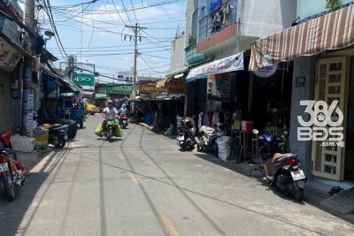 Nhà mặt tiền đường số 10, Bình Hưng Hòa B dt 37m2 1 lầu 2pn 2wc giá 3,79 tỷ