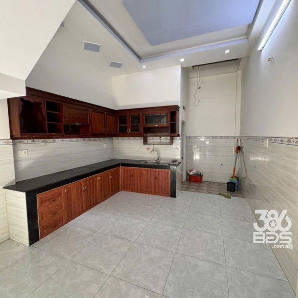 Nhà // đường số 6, Bình Hưng Hòa B, dt 64m2 1 lầu 2pn 3wc giá 4 tỷ-1