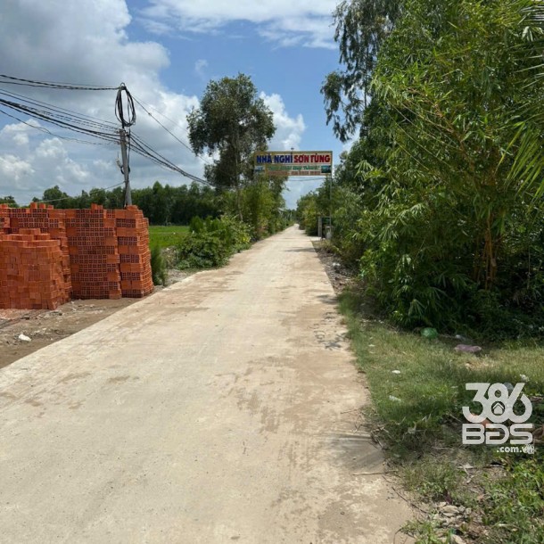 1700m2 đất vườn ấp 7 xã Lương Hòa , Bến Lức, Long An giá 4 tỷ-5
