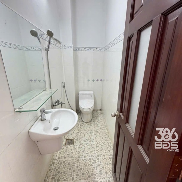 Nhà hẻm đường số 8, Bình Hưng Hòa B, dt 40m2 3 lầu 4pn 3wc giá 4,5 tỷ-8