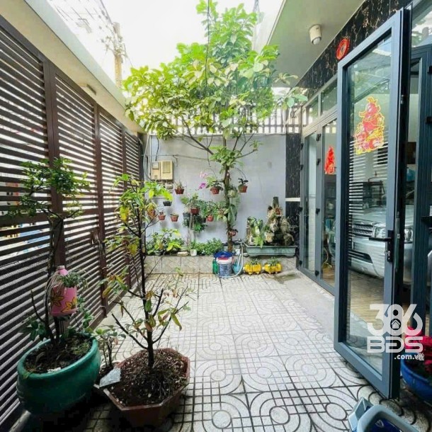 Nhà hẻm Nguyễn Thị Tú, Bình Hưng Hòa B dt 112m2 3 lầu 6pn 6wc giá 7,5 tỷ-1