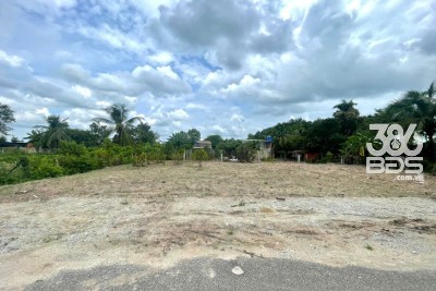 5 nền thổ cư mặt tiền đường nhựa xã Tân An Hội, Củ Chi dt 121m2 giá 1.4 tỷ / nền