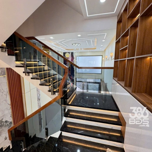 Nhà mặt tiền đường Bình thành, Bình Hưng Hòa B dt 56m2 3 lầu 5pn 6wc giá 7,7 tỷ-7