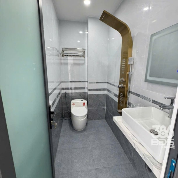 Nhà mặt tiền đường Bình thành, Bình Hưng Hòa B dt 56m2 3 lầu 5pn 6wc giá 7,7 tỷ-8