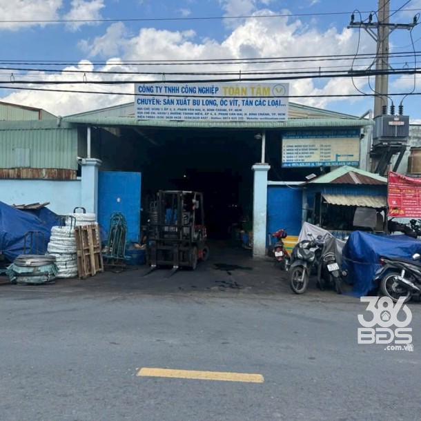 Nhà xưởng mặt tiền Thanh Niên, xã Phạm Văn Hai, Bình Chánh dt 1400m2 giá 18 tỷ-1