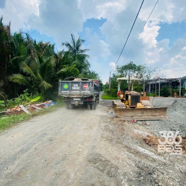 3 lô thổ cư mặt tiền lô B, Thích Thiện Hòa, xã Lê Minh Xuân, Bình Chánh dt 200m2 giá 2,8 tỷ/ lô-4