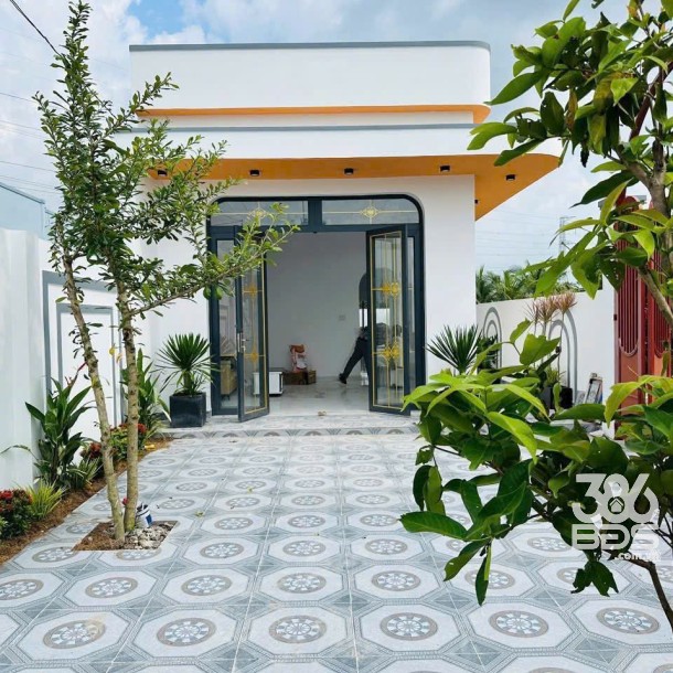 Nhà sân rộng xã Mỹ Lộc , Cần Giuộc dt 198m2 3pn 2wc giá 1,9 tỷ-1