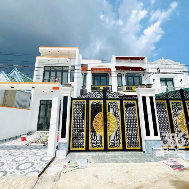 2 căn nhà đẹp đã hoàn công mặt tiền Tập Đoàn 8, xã Mỹ Lộc dt 75 - 81m2 giá 1,98 tỷ / căn-2