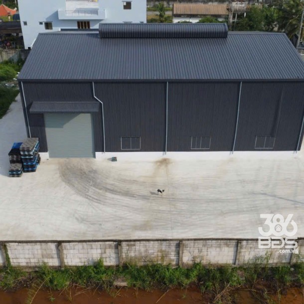 Đất mặt tiền TL 824, xã Lương Bình tdt 9800m2 ( 800m2 thổ + kho 560m2 + văn phòng 200m2) giá 50 tỷ-7