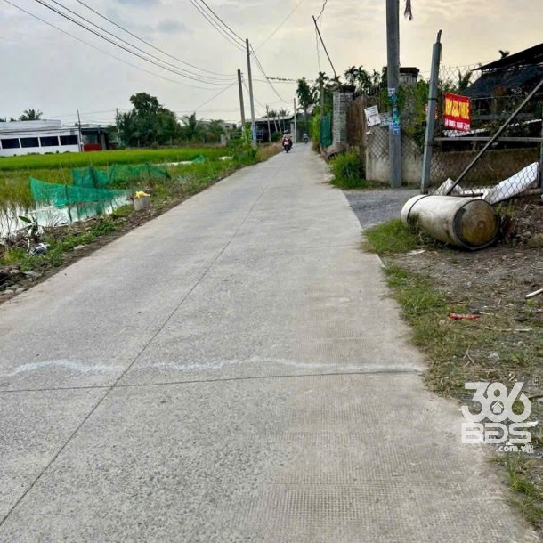 3 nền thổ cư xã Đức Hòa Đông dt 121m2 giá 1,2 tỷ/ nền-3