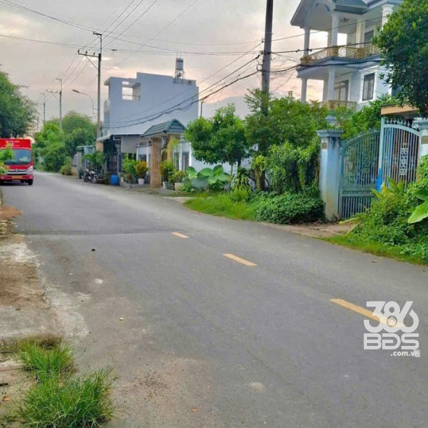 Bán đất mặt tiền Giồng Cát, xã Tân Phú trung dt 144m2 full thổ cư giá 2,6 tỷ-1