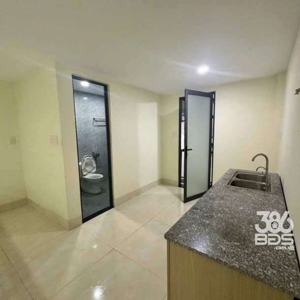 Nhà mặt tiền Nguyễn Trường Tộ, p Tân Thành dt 46,2 m2 3 lầu, 5pn, 5wc giá 9,6 tỷ-5