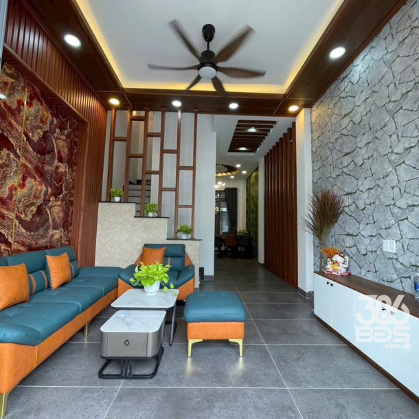 Bán nhà đẹp, thiết kế hiện đại mặt tiền Trần Thủ Độ, Tân Phú dt 48,6m2 2 lầu, 4pn, 3wc giá 8,9 tỷ-2