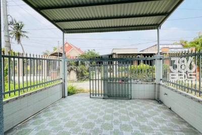 Bán nhà mới xây đường Chùa Thiên Mụ, xã Mỹ Lộc dt 83m2 thổ cư ,1 lầu, 3pn , 2wc giá 1,65 tỷ