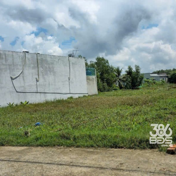 Bán 2 lô đất thổ cư Xóm Hốc Nghệ , xã Long Cang dt 150m2 giá 920 triệu / lô-3