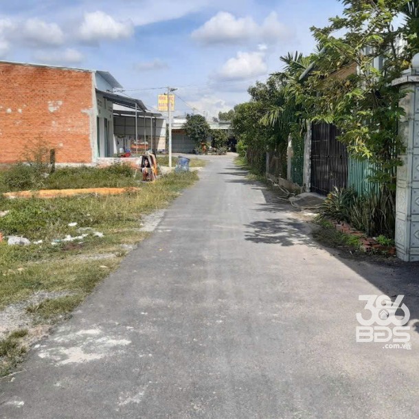 Bán đất thổ cư đường nhựa góc 2 mặt tiền xã Đức Lập Hạ dt 300m2 giá 2 tỷ-2