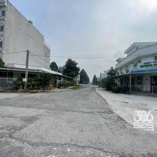 Bán nền thổ cư đường số 10, khu dân cư 135, thị trấn Bến Lức dt 132m2 giá 3,3 tỷ-4