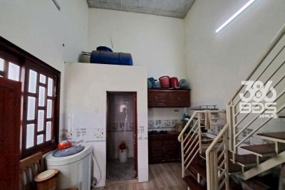 Bán nhà cấp 4 + dãy trọ 5 phòng  xã Long Định tdt 200m2  đang cho thu nhập , giá 2,7 tỷ