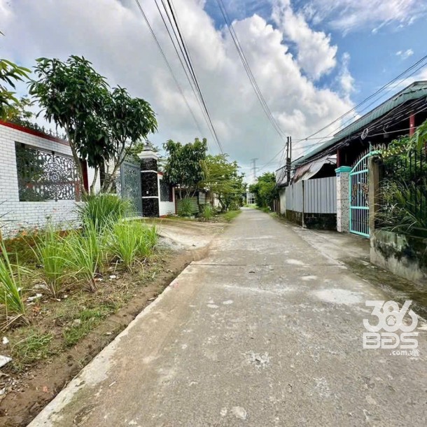 Bán 2 nền thổ cư  xã Thạnh Đức , Bến Lức dt 165m2 giá 1,65 tỷ / nền-1