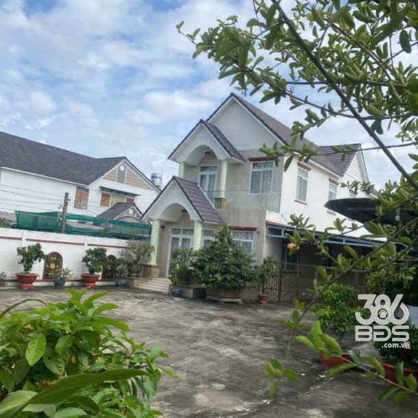 Bán biệt thự đẹp + nhà yến xã Lương Hòa, Bến Lức tdt 2000m2 ( 200m2 thổ) giá 15,95 tỷ-4