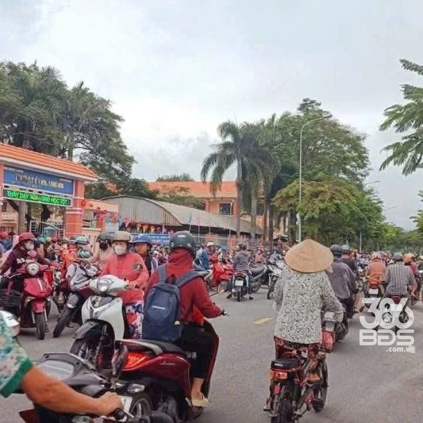 Bán nền thổ cư , đường nhựa xã Long Hòa, Cần Đước dt 81m2 giá 1,55 tỷ-1