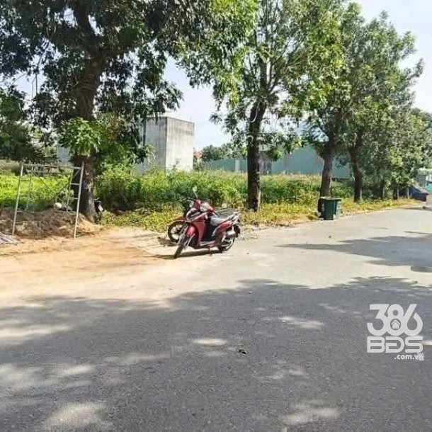 Bán nền thổ cư đường số 2 KDC Hoàng Long , thị trấn Bến Lức dt 110m2 giá 2,7 tỷ-3