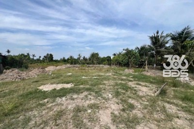 Bán đất thổ cư , đường beton xe 7 chổ , xã Nhựt Chánh , Bến Lức dt 1068m2 giá 3 tỷ