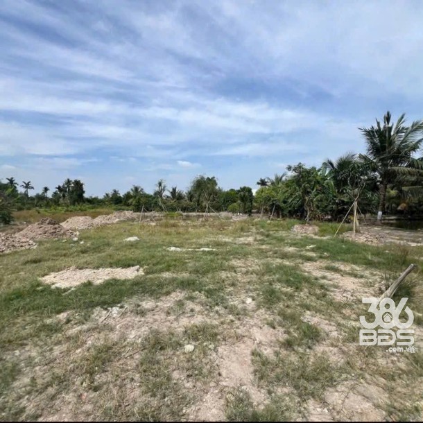 Bán đất thổ cư , đường beton xe 7 chổ , xã Nhựt Chánh , Bến Lức dt 1068m2 giá 3 tỷ-1