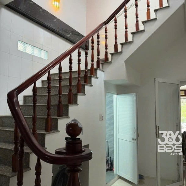 Bán nhà mặt tiền tl 826 , xã Long Hòa , Cần Đước dt 100m2 , 1 lầu , 3pn , 2wc giá 4,9 tỷ-8