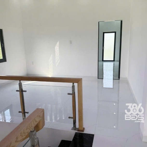 Bán nhà mới xây xã Tân Bửu , Bến Lức dt 99m2 1 lầu , 2pn , 3wc giá 2,7 tỷ-5