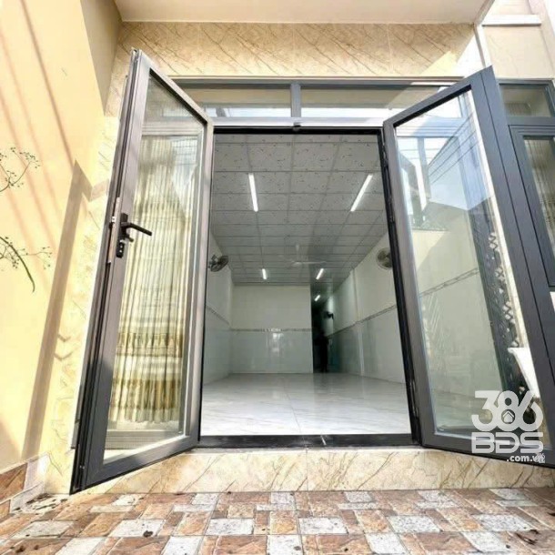 Bán nhà mt đường Nguyễn Văn Tuôi , thị trấn Bến Lức dt 116,5m2 , 2pn , 1wc giá giảm còn 4 tỷ-5